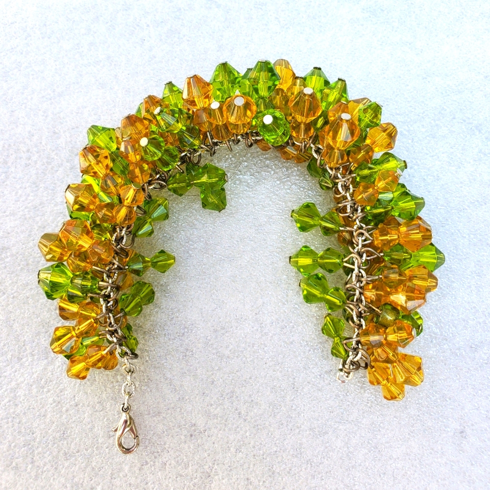 Glass bead bracelet